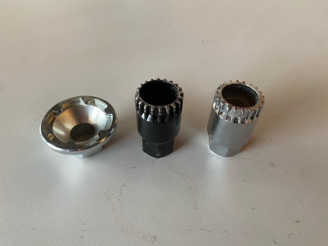 File:BicycleBottomBracketTools.jpg