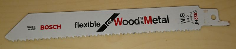File:Reciprocating Saw Sawblade Wood Metal.jpg