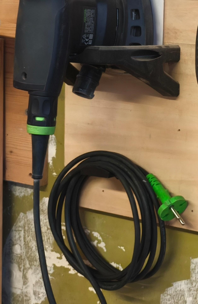 File:Cable holder handheld sanders single.png