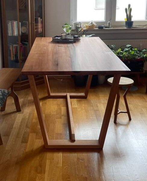 File:Photo Neo Tisch1.jpg