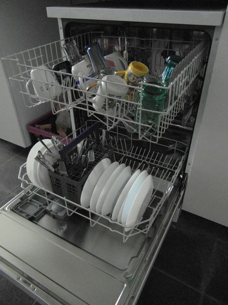 File:Dishwasher.JPG