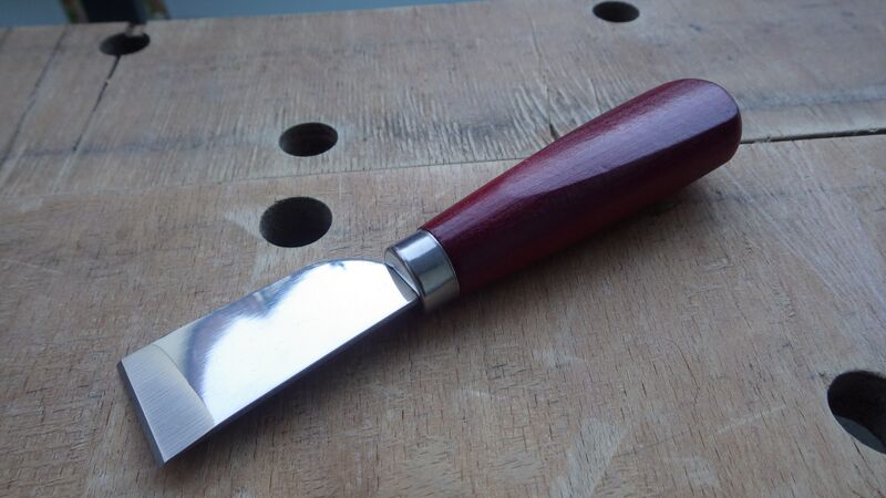 File:Japanese leather knife.JPG