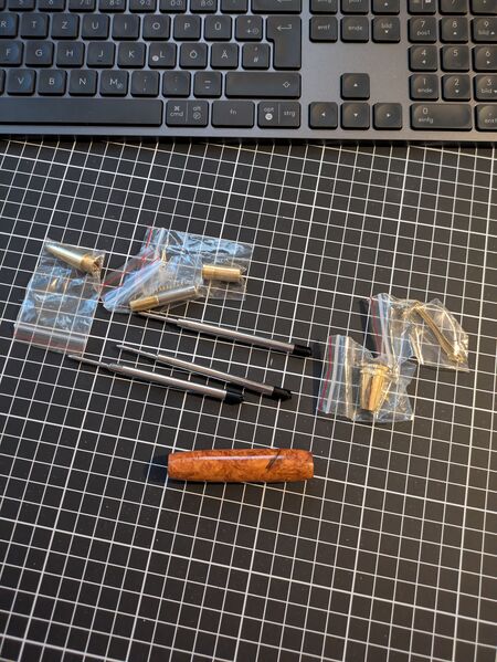 File:Pen assy Parts.jpg