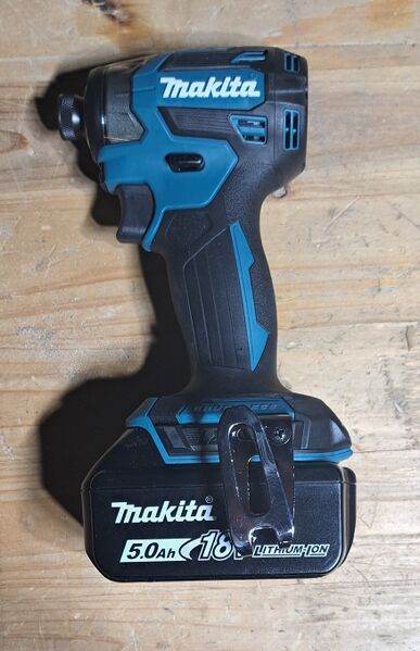 File:Makita-DTD173.jpg