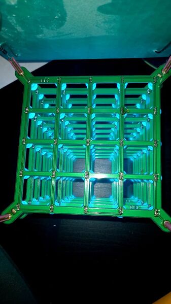 File:LED Cube 5x5x5 PCB unten.jpg