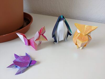 origami little friends for my girlfrinds desk at work